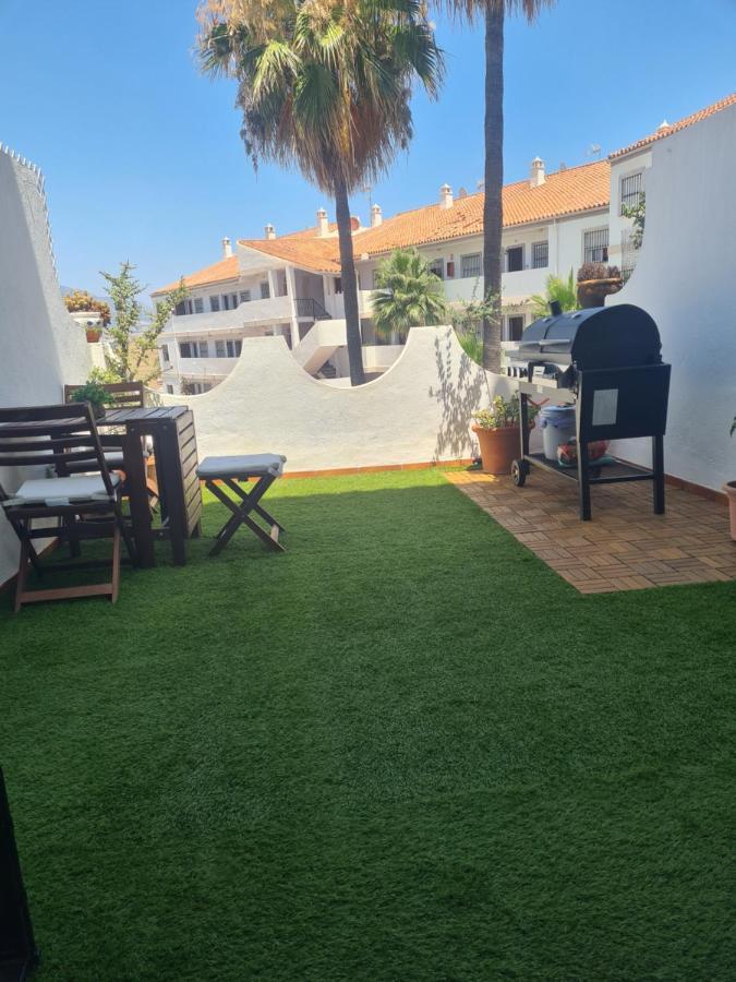 Apartamento En Mijas Con Terraza, Capacidad Para 5 Personas Con Piscina De Temporada Málaga Exterior foto